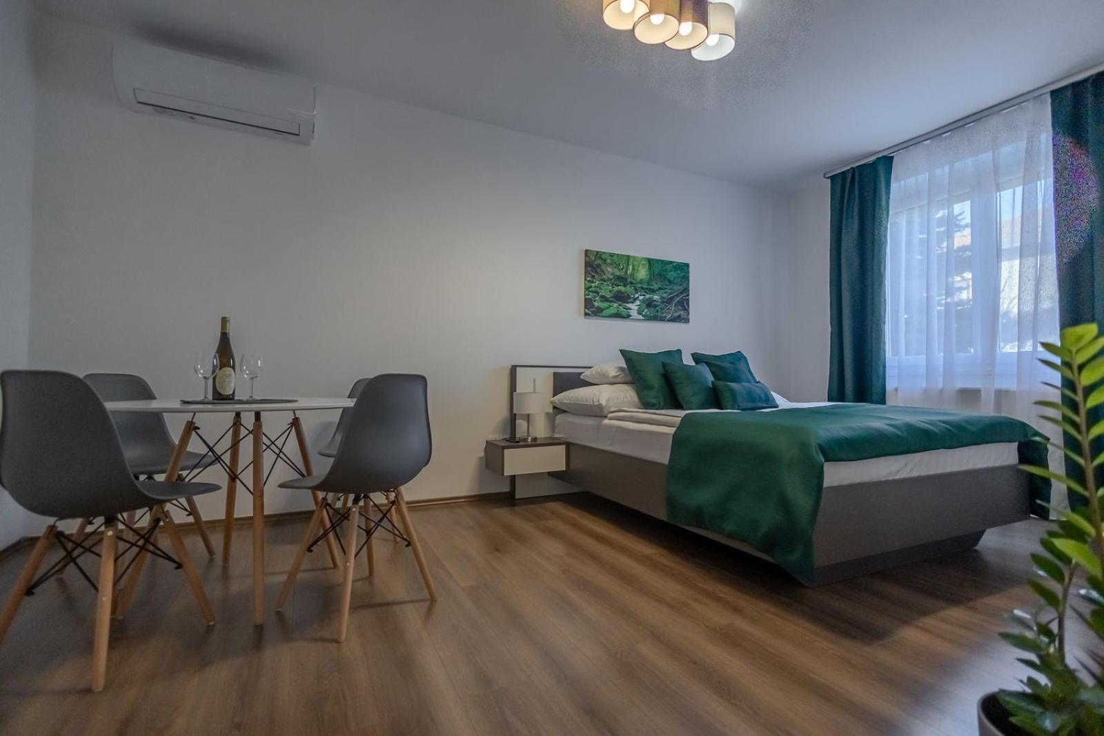 Happy Home Apartman Мішкольц Екстер'єр фото