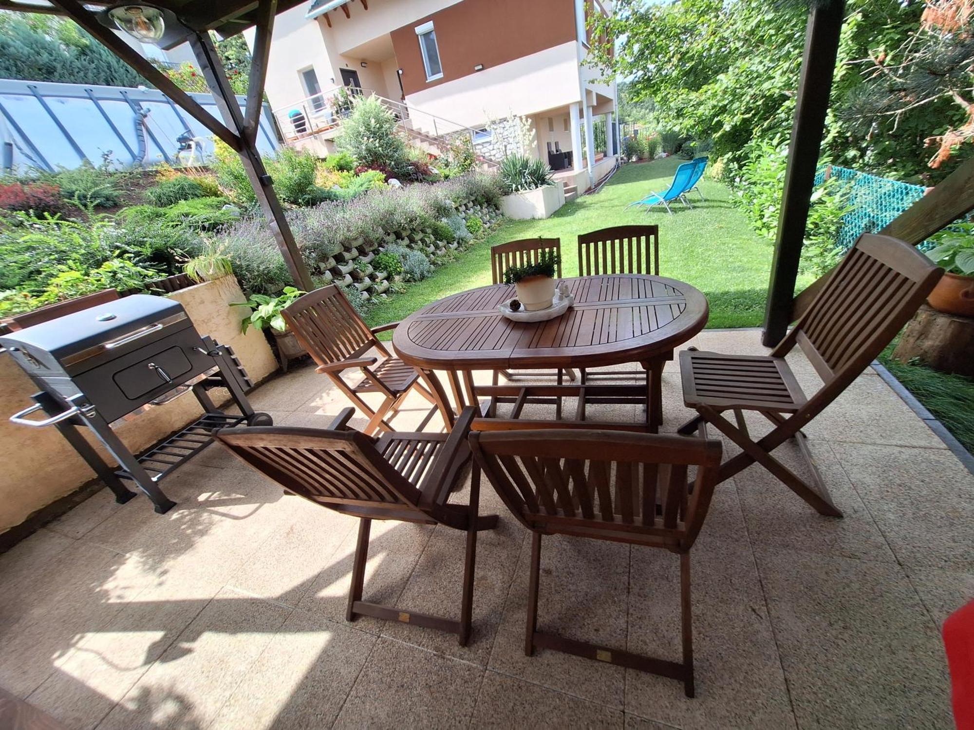 Happy Home Apartman Мішкольц Екстер'єр фото